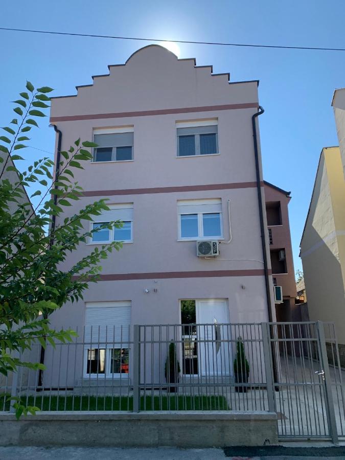 Apartman Hana Sombor Exteriör bild