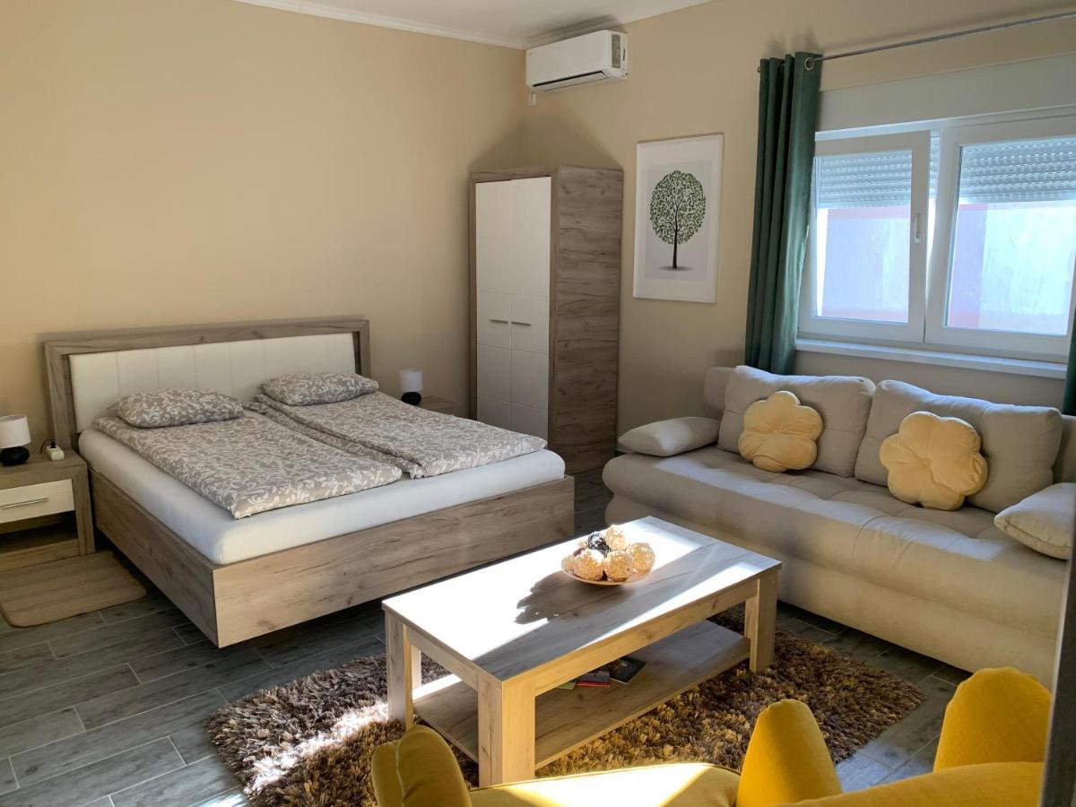 Apartman Hana Sombor Exteriör bild